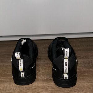 Nike Air Force 1 LV8 utility black